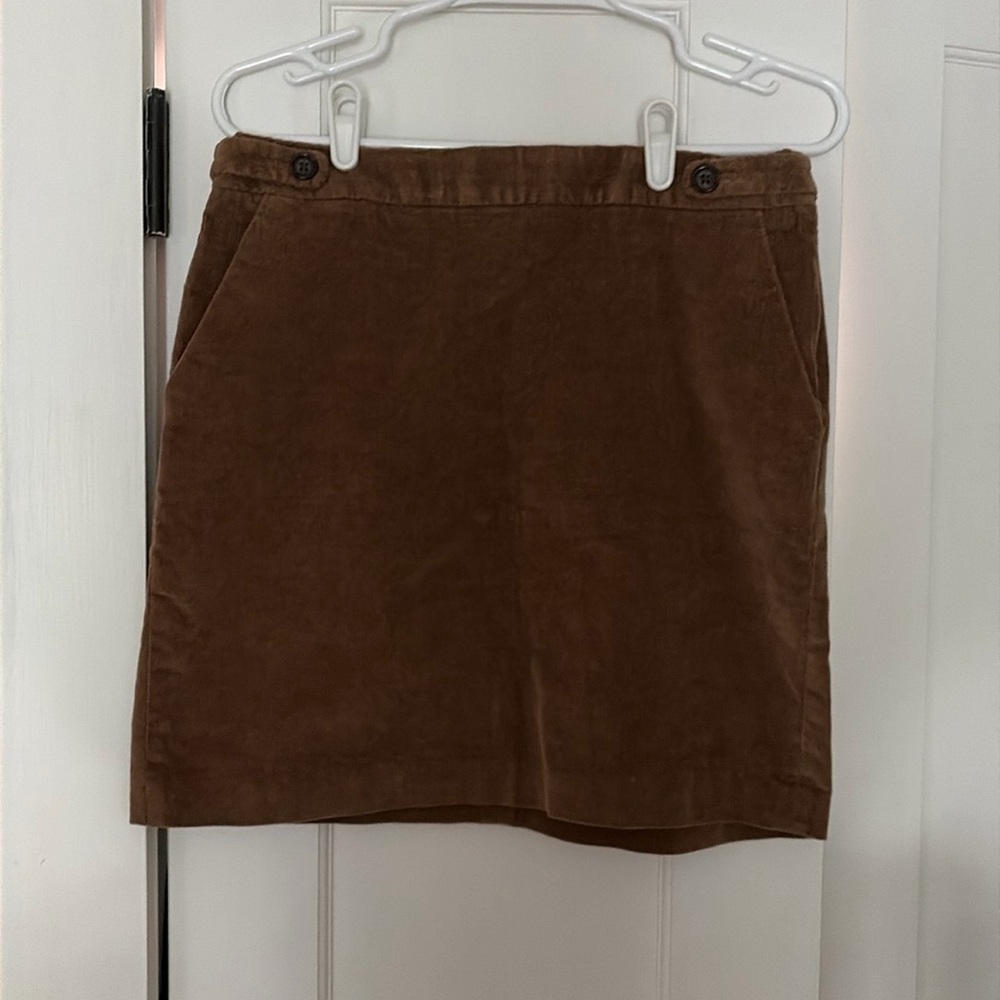Banana Republic < skirt
